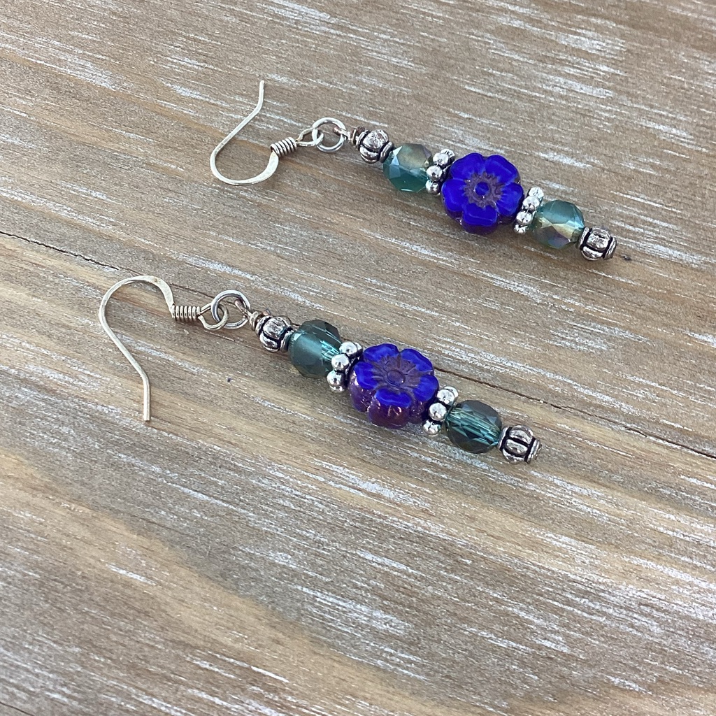 Flower Bead Earrings Nwt
